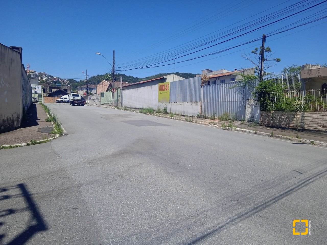 Terreno com 1095m², no bairro Floresta em São José