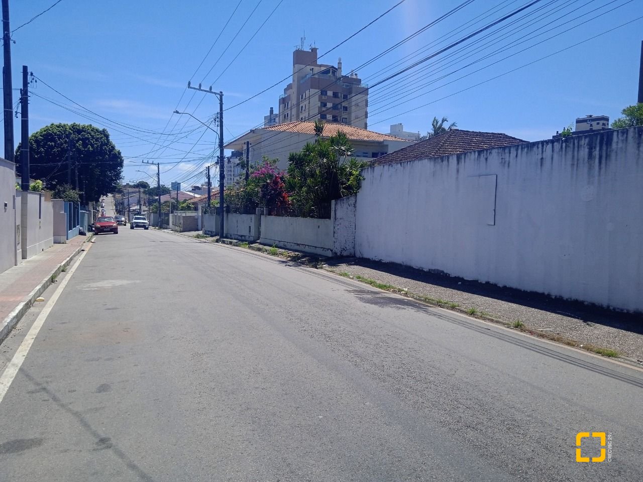 Terreno com 1095m², no bairro Floresta em São José