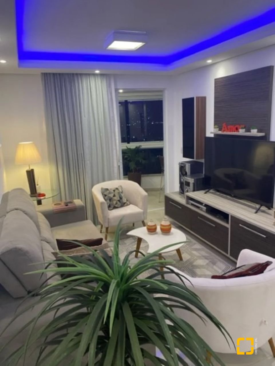 Apartamento com 108m², 4 quartos (sendo 1 suíte), 2 garagens, no bairro Estreito em Florianópolis