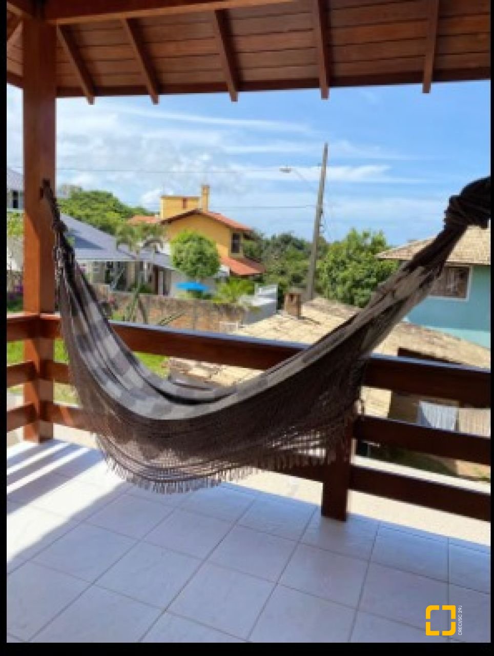 Casa com 370m², 5 quartos (sendo 2 suítes), 3 garagens, no bairro Campeche em Florianópolis