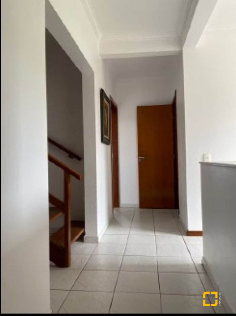 Casa com 370m², 5 quartos (sendo 2 suítes), 3 garagens, no bairro Campeche em Florianópolis