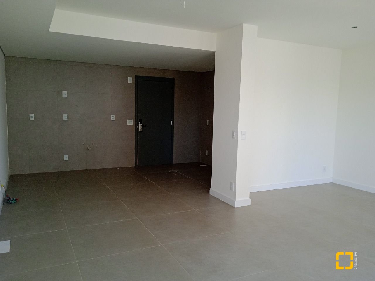 Apartamento com 52m², 1 quarto, 1 garagem, no bairro Trindade em Florianópolis
