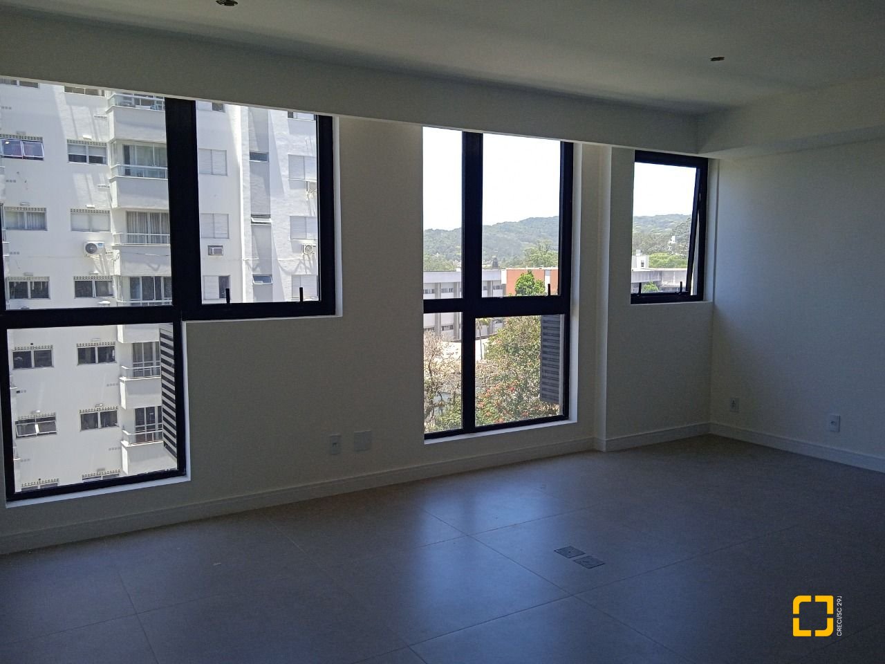 Apartamento com 52m², 1 quarto, 1 garagem, no bairro Trindade em Florianópolis