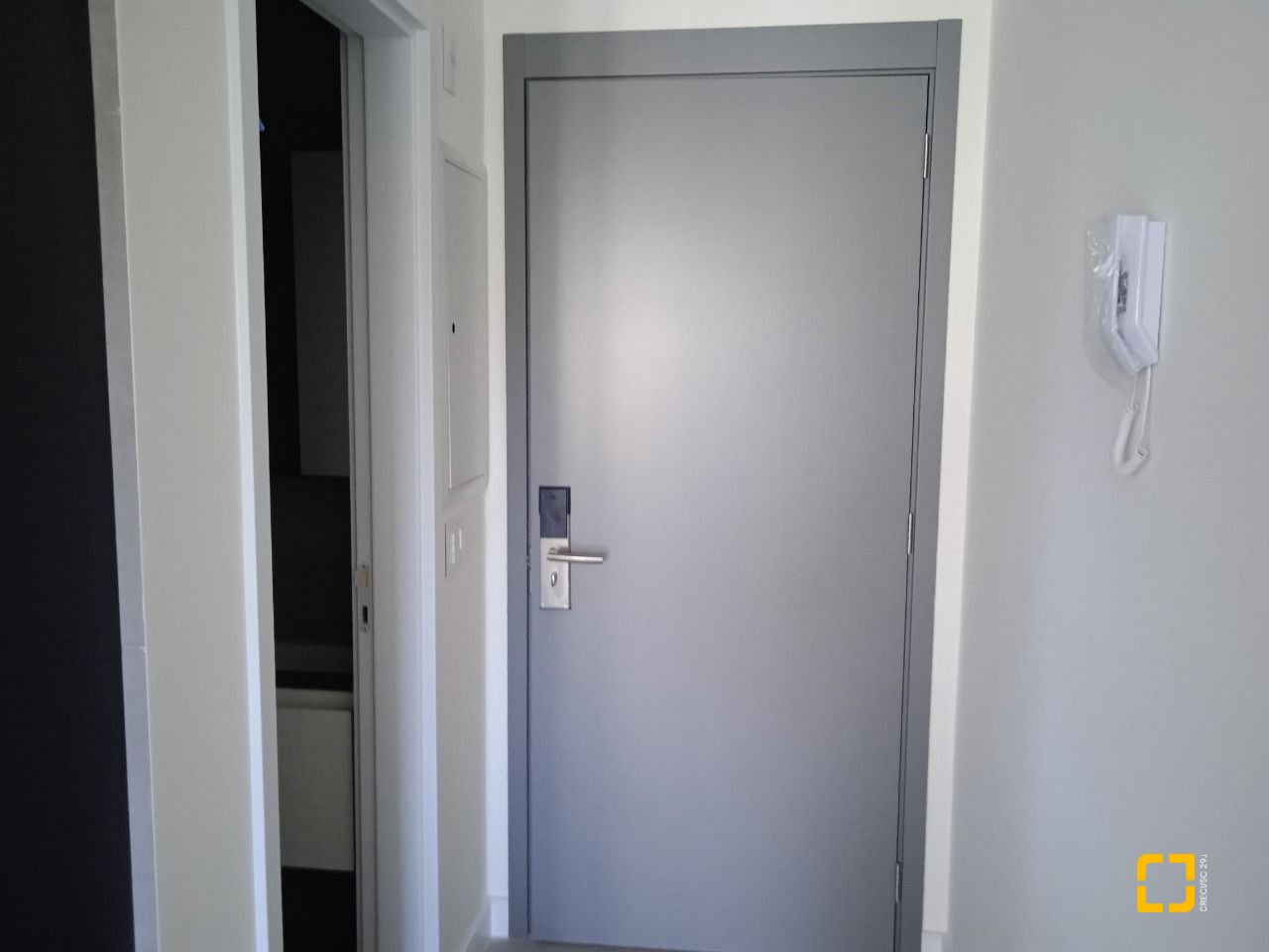 Apartamento com 52m², 1 quarto, 1 garagem, no bairro Trindade em Florianópolis