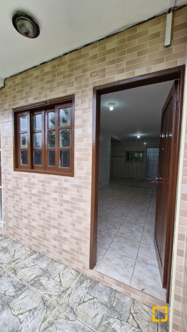 Apartamento com 45m², 2 quartos, 1 garagem, no bairro Ingleses em Florianópolis