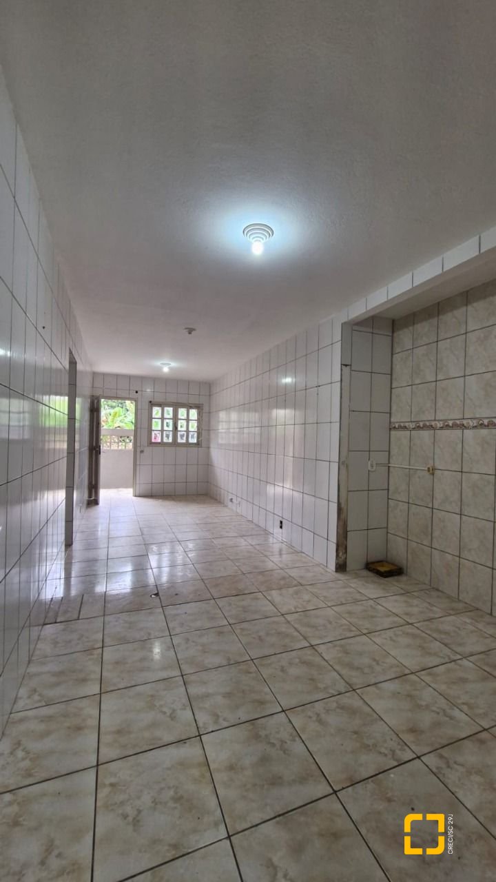 Apartamento com 45m², 2 quartos, 1 garagem, no bairro Ingleses em Florianópolis