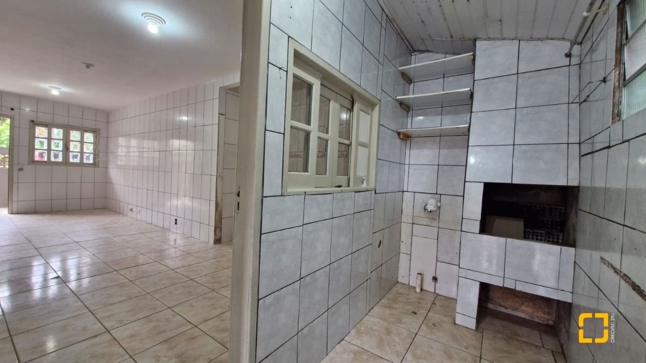 Apartamento com 45m², 2 quartos, 1 garagem, no bairro Ingleses em Florianópolis