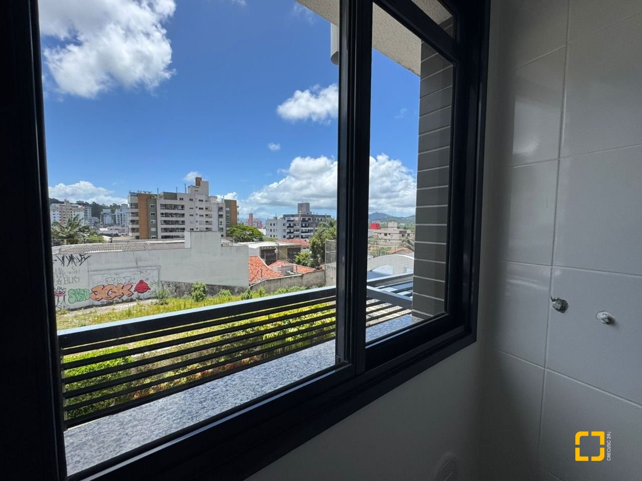 Studio com 32m², 1 quarto (sendo 1 suíte), 1 garagem, no bairro Trindade em Florianópolis