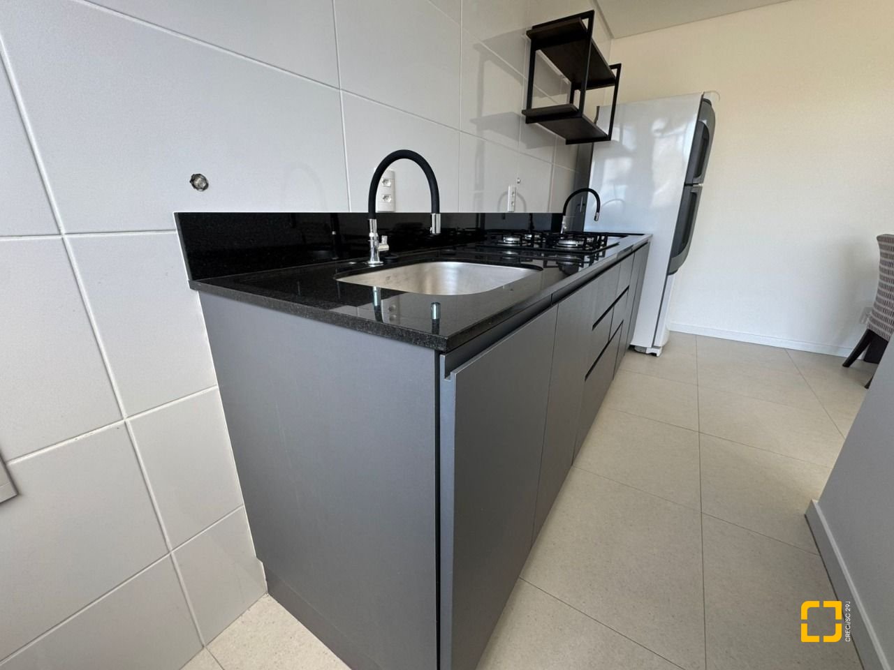 Studio com 32m², 1 quarto (sendo 1 suíte), 1 garagem, no bairro Trindade em Florianópolis