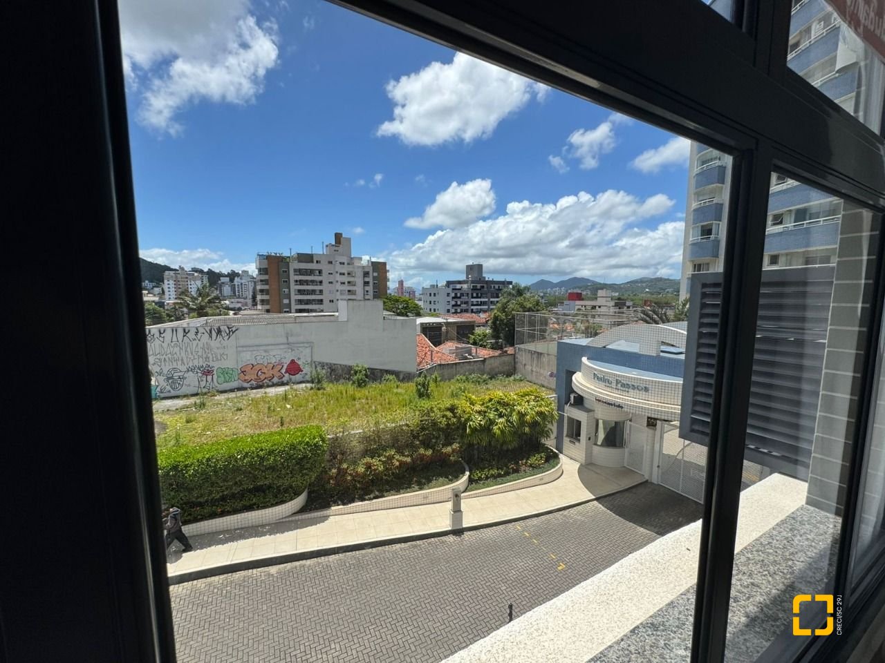 Studio com 32m², 1 quarto (sendo 1 suíte), 1 garagem, no bairro Trindade em Florianópolis