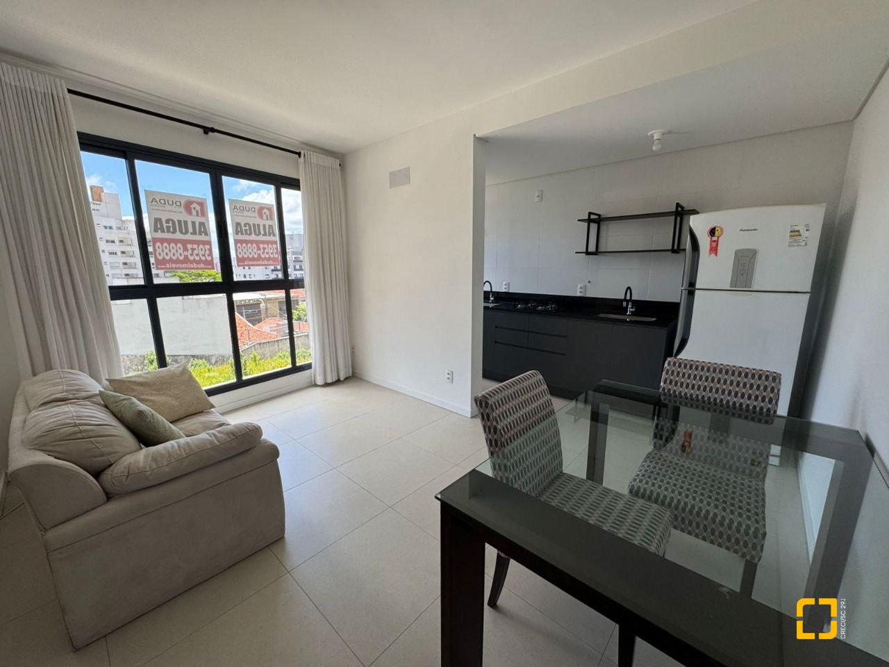 Studio com 32m², 1 quarto (sendo 1 suíte), 1 garagem, no bairro Trindade em Florianópolis