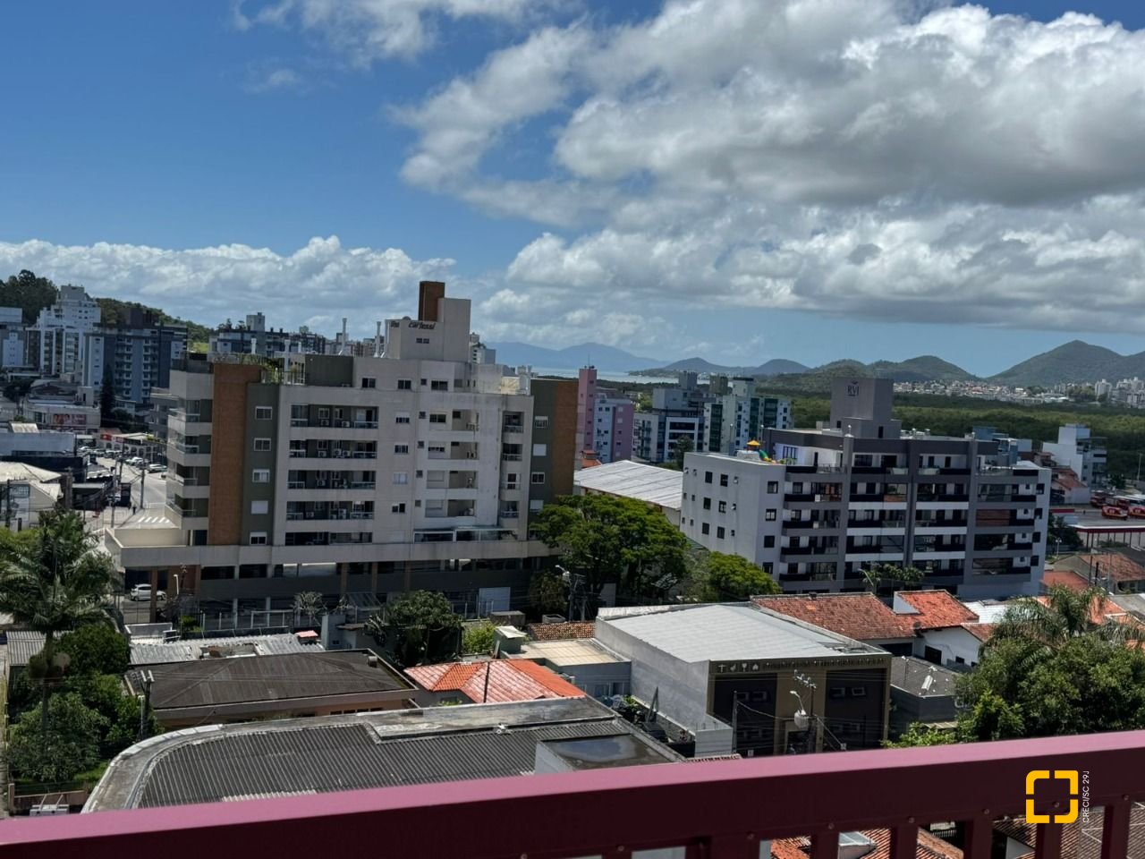Studio com 32m², 1 quarto (sendo 1 suíte), 1 garagem, no bairro Trindade em Florianópolis