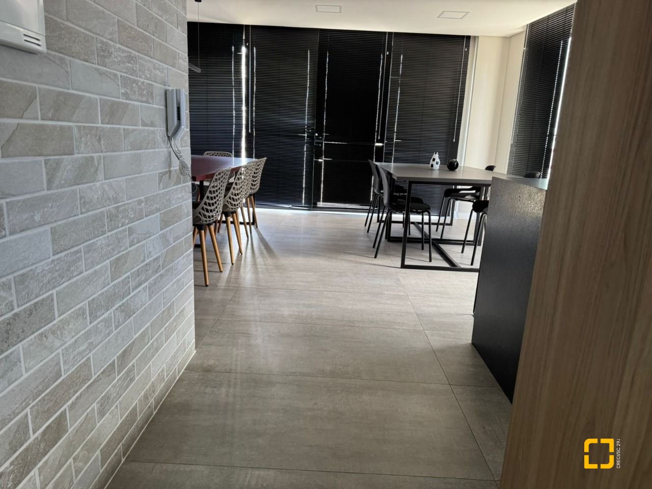 Studio com 32m², 1 quarto (sendo 1 suíte), 1 garagem, no bairro Trindade em Florianópolis