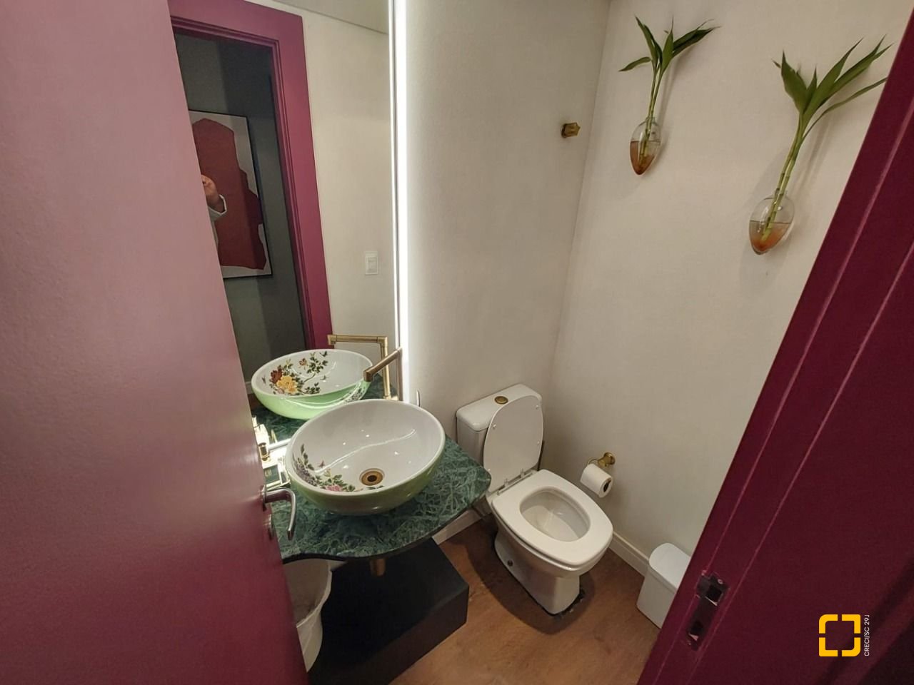 Sala com 63m², 2 garagens, no bairro Centro em Florianópolis