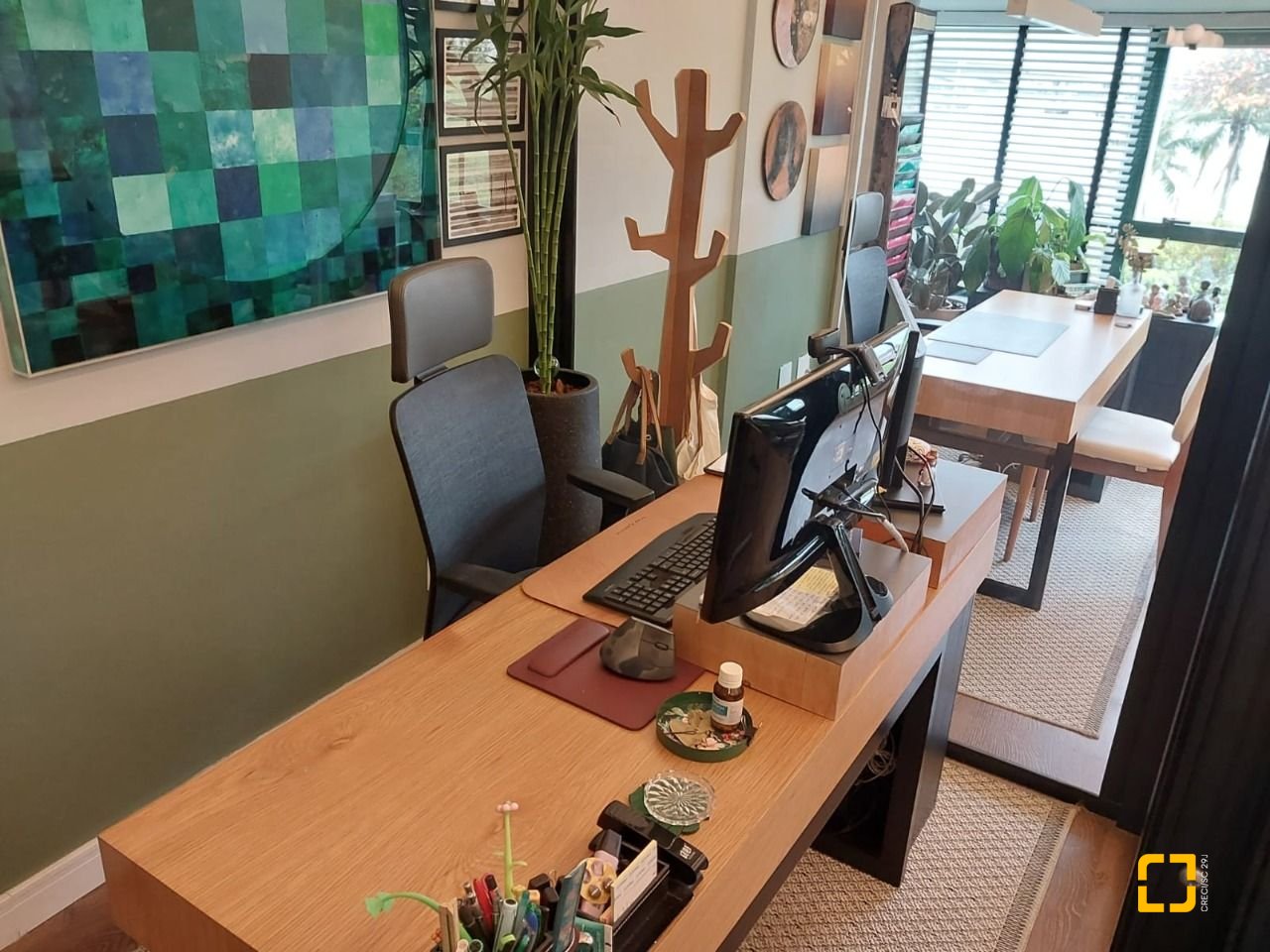 Sala com 63m², 2 garagens, no bairro Centro em Florianópolis