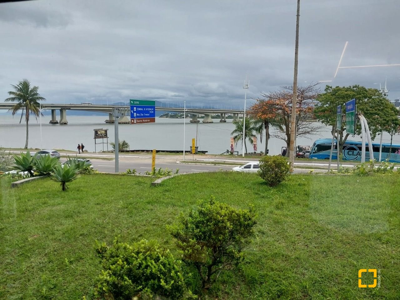 Sala com 63m², 2 garagens, no bairro Centro em Florianópolis