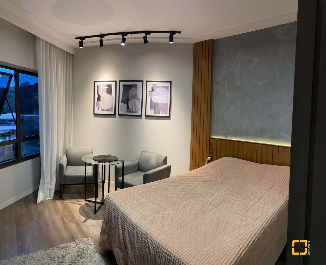 Studio com 25m², 1 quarto, 1 garagem, no bairro Itacorubi em Florianópolis