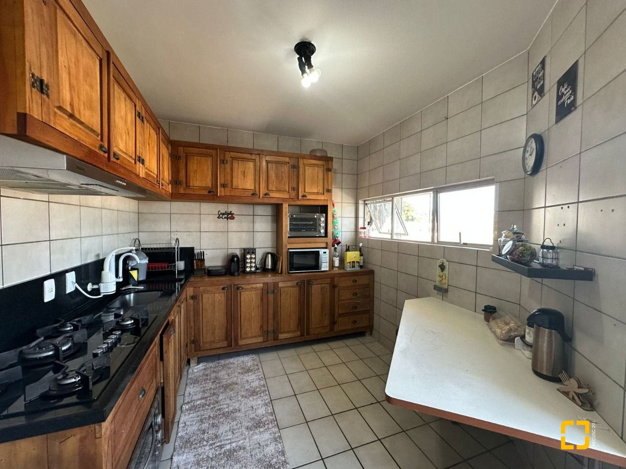 Cobertura com 183m², 4 quartos (sendo 1 suíte), 10 garagens, no bairro Capoeiras em Florianópolis