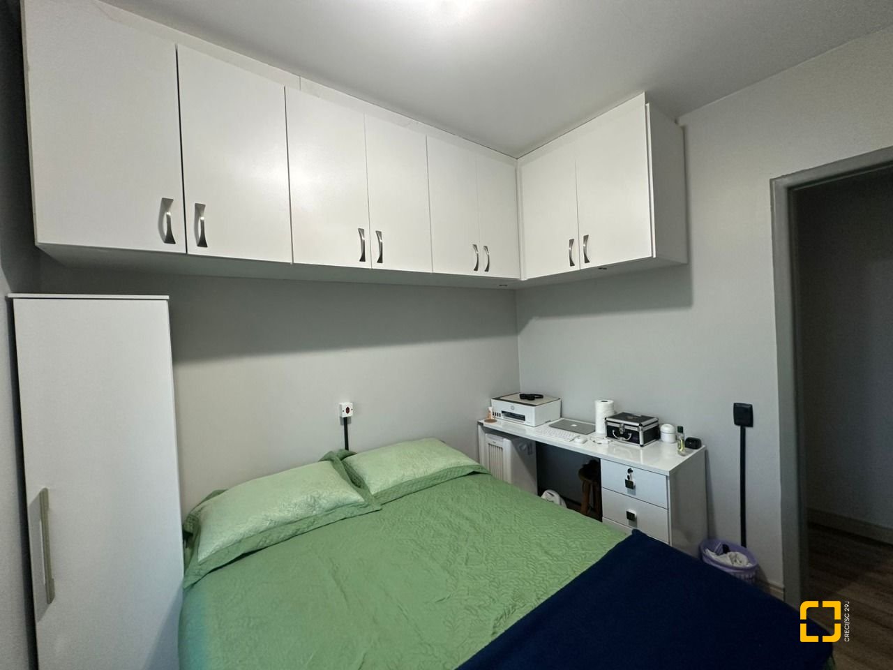 Cobertura com 183m², 4 quartos (sendo 1 suíte), 10 garagens, no bairro Capoeiras em Florianópolis