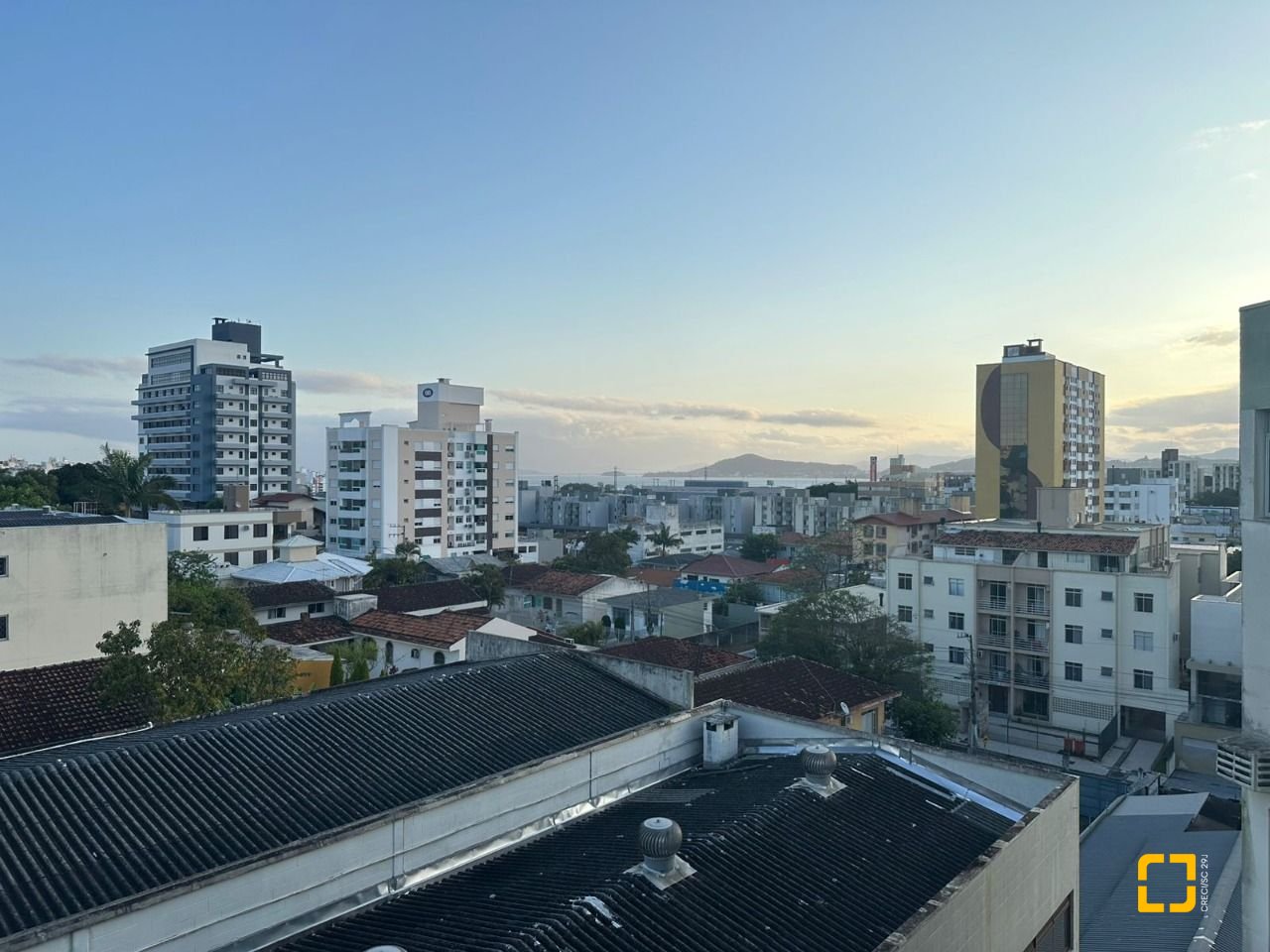 Cobertura com 183m², 4 quartos (sendo 1 suíte), 10 garagens, no bairro Capoeiras em Florianópolis