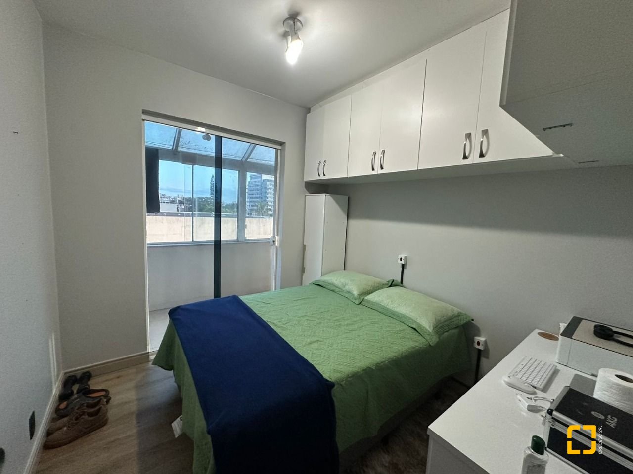Cobertura com 183m², 4 quartos (sendo 1 suíte), 10 garagens, no bairro Capoeiras em Florianópolis