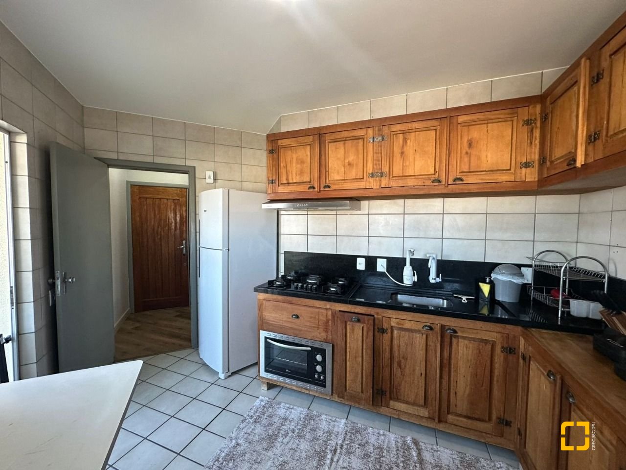 Cobertura com 183m², 4 quartos (sendo 1 suíte), 10 garagens, no bairro Capoeiras em Florianópolis