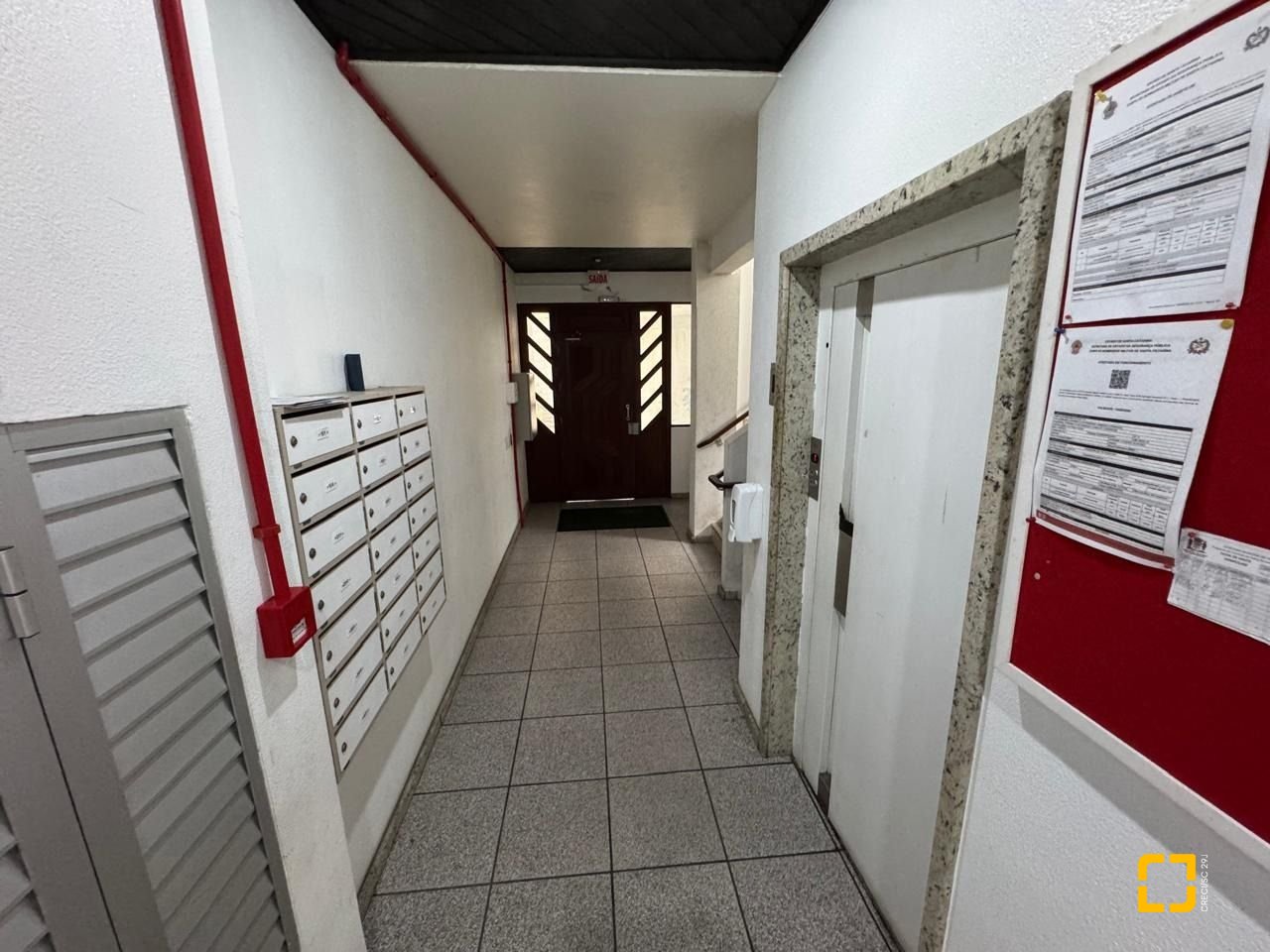 Cobertura com 183m², 4 quartos (sendo 1 suíte), 10 garagens, no bairro Capoeiras em Florianópolis