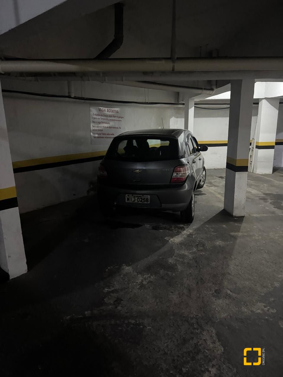 Cobertura com 183m², 4 quartos (sendo 1 suíte), 10 garagens, no bairro Capoeiras em Florianópolis