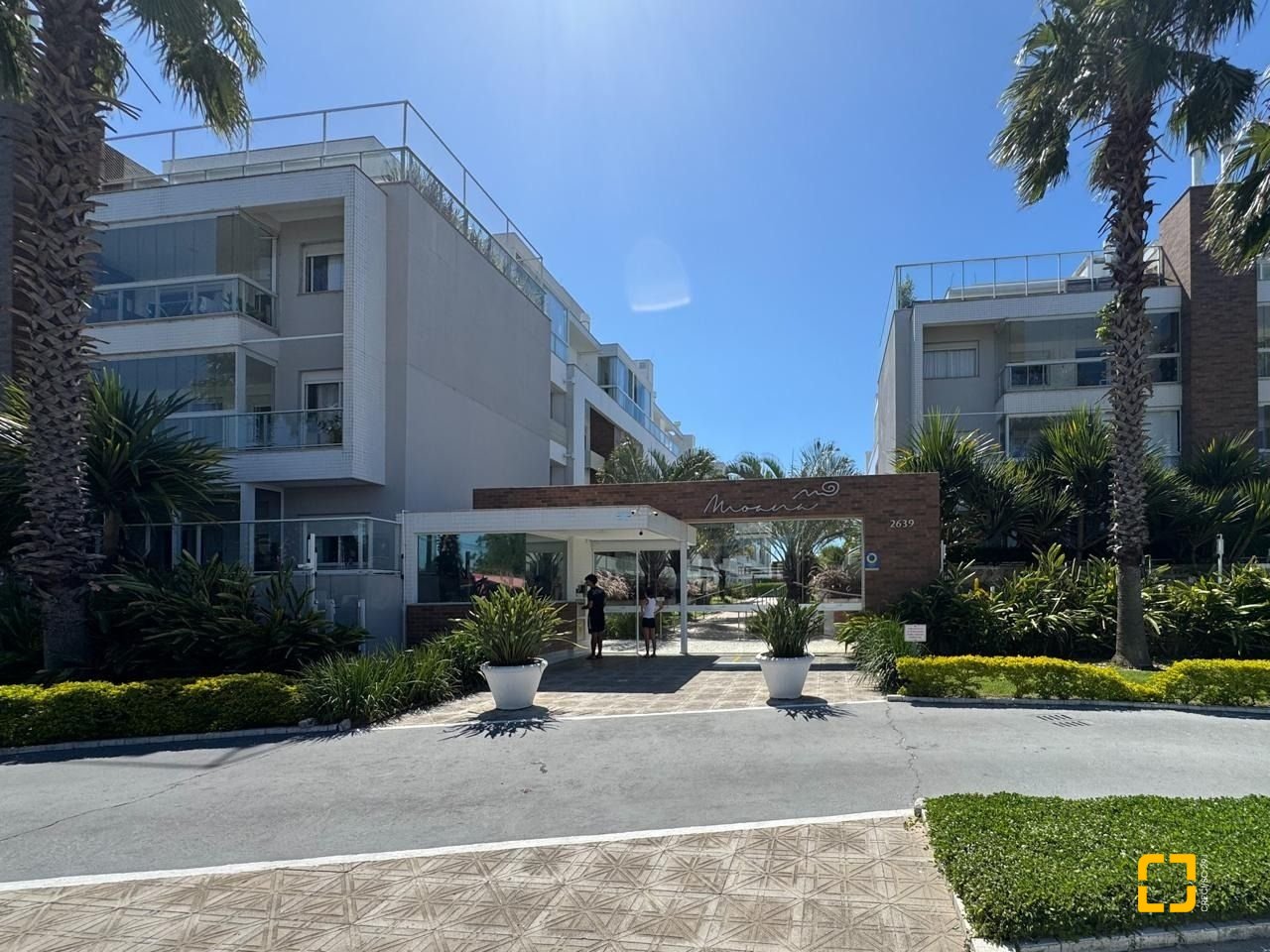 Cobertura com 175m², 3 quartos (sendo 1 suíte), 2 garagens, no bairro Campeche Norte em Florianópolis