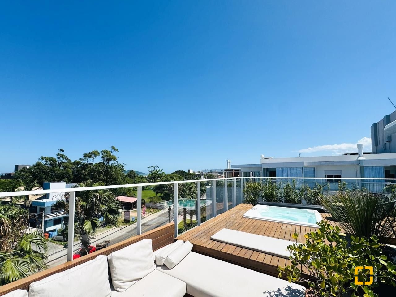 Cobertura com 175m², 3 quartos (sendo 1 suíte), 2 garagens, no bairro Campeche Norte em Florianópolis