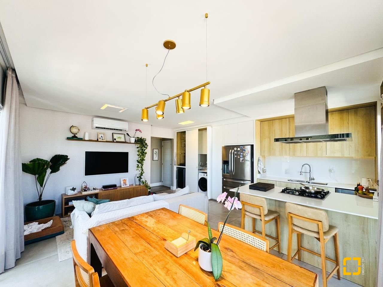 Cobertura com 175m², 3 quartos (sendo 1 suíte), 2 garagens, no bairro Campeche Norte em Florianópolis