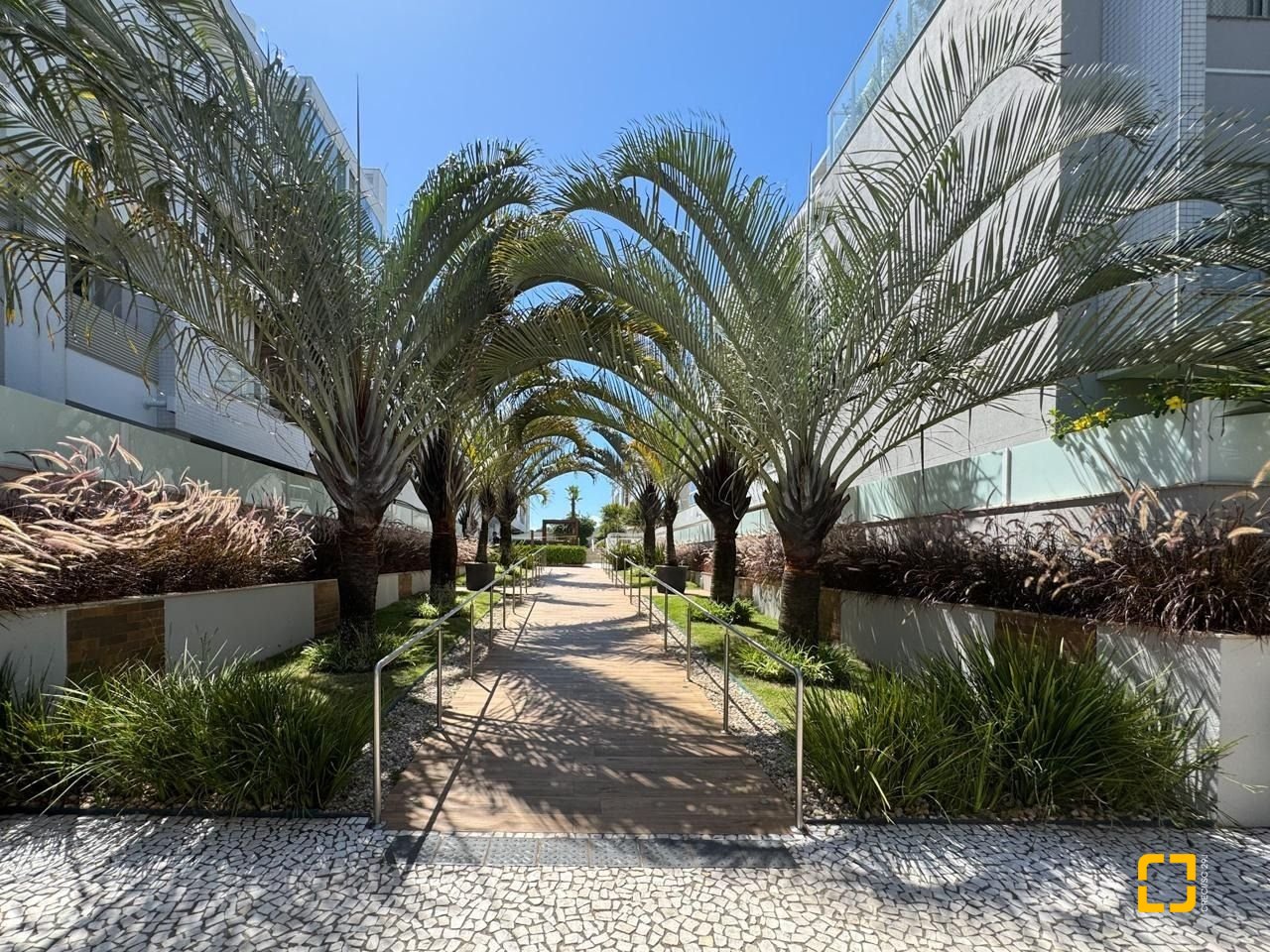 Cobertura com 175m², 3 quartos (sendo 1 suíte), 2 garagens, no bairro Campeche Norte em Florianópolis