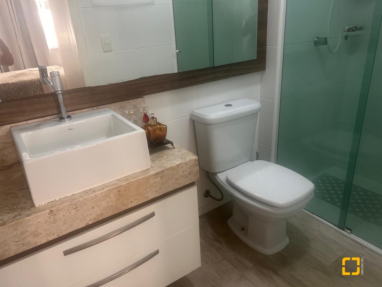 Apartamento com 85m², 3 quartos (sendo 1 suíte), 1 garagem, no bairro Kobrasol em São José