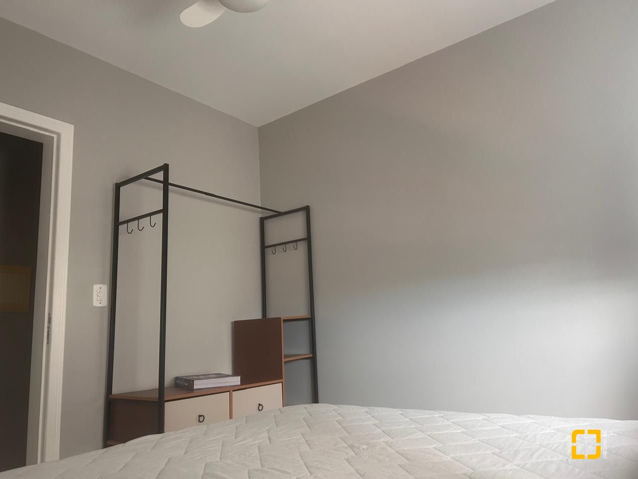 Apartamento com 85m², 3 quartos (sendo 1 suíte), 1 garagem, no bairro Kobrasol em São José