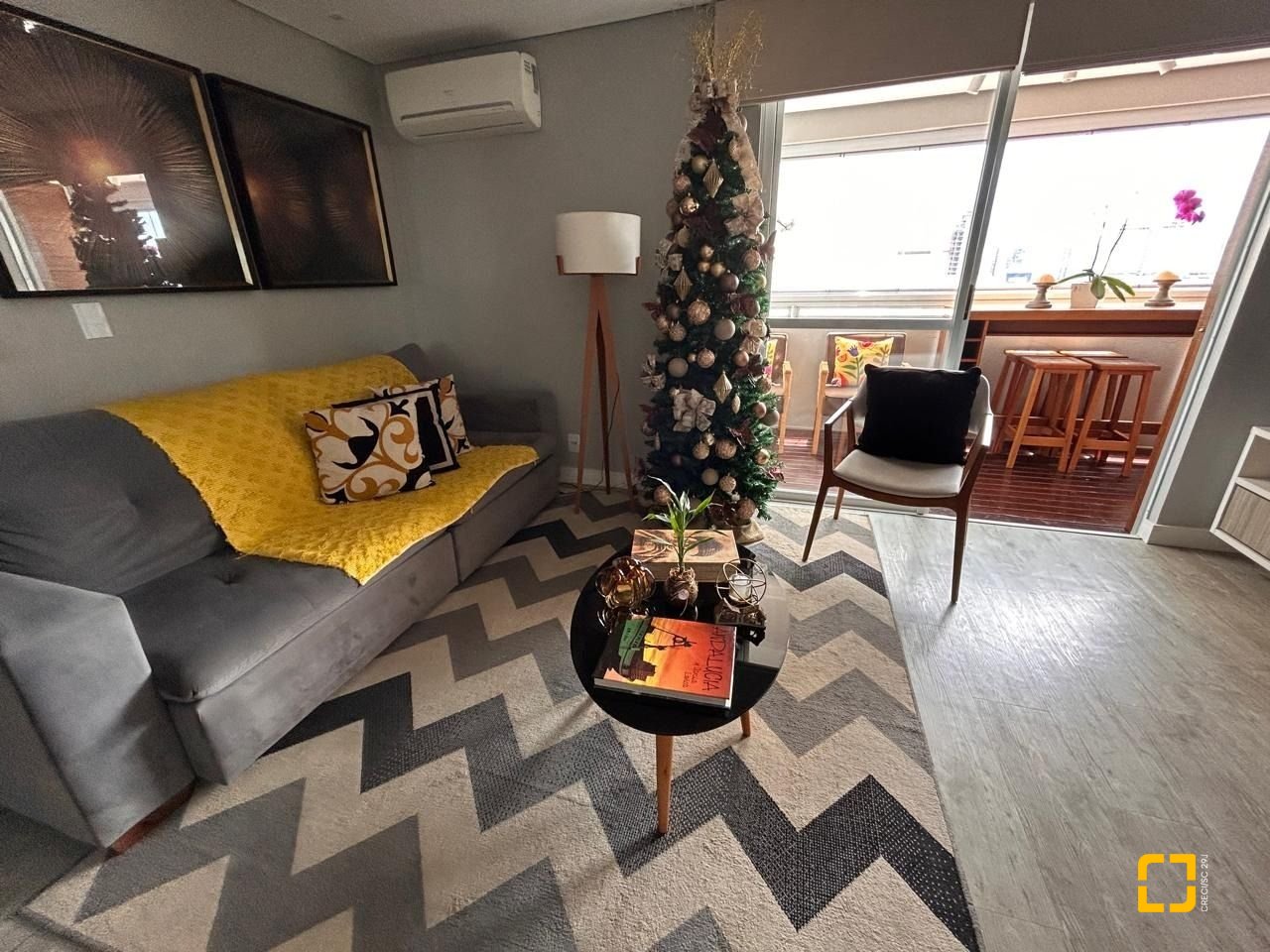 Apartamento com 85m², 3 quartos (sendo 1 suíte), 1 garagem, no bairro Kobrasol em São José