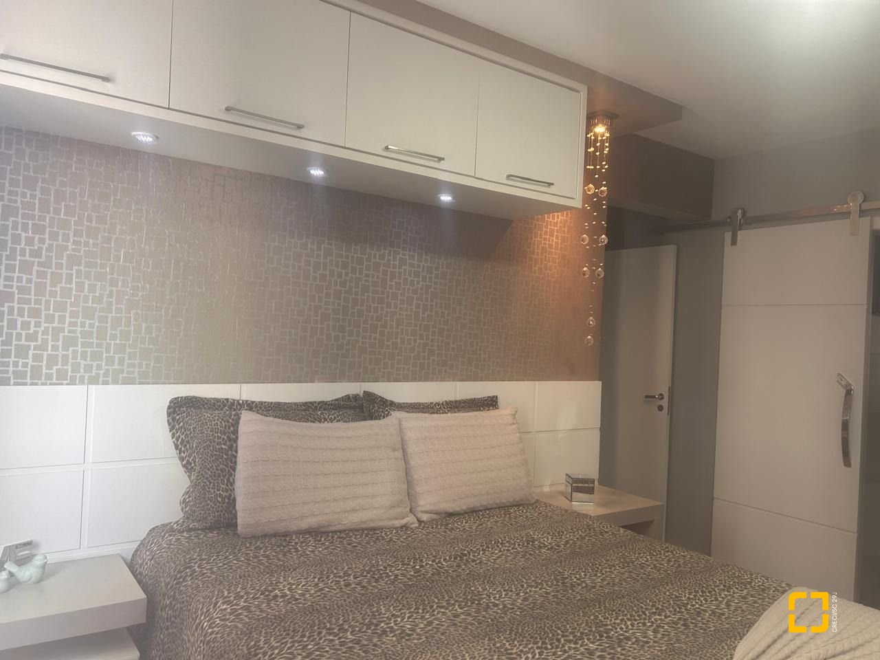Apartamento com 85m², 3 quartos (sendo 1 suíte), 1 garagem, no bairro Kobrasol em São José