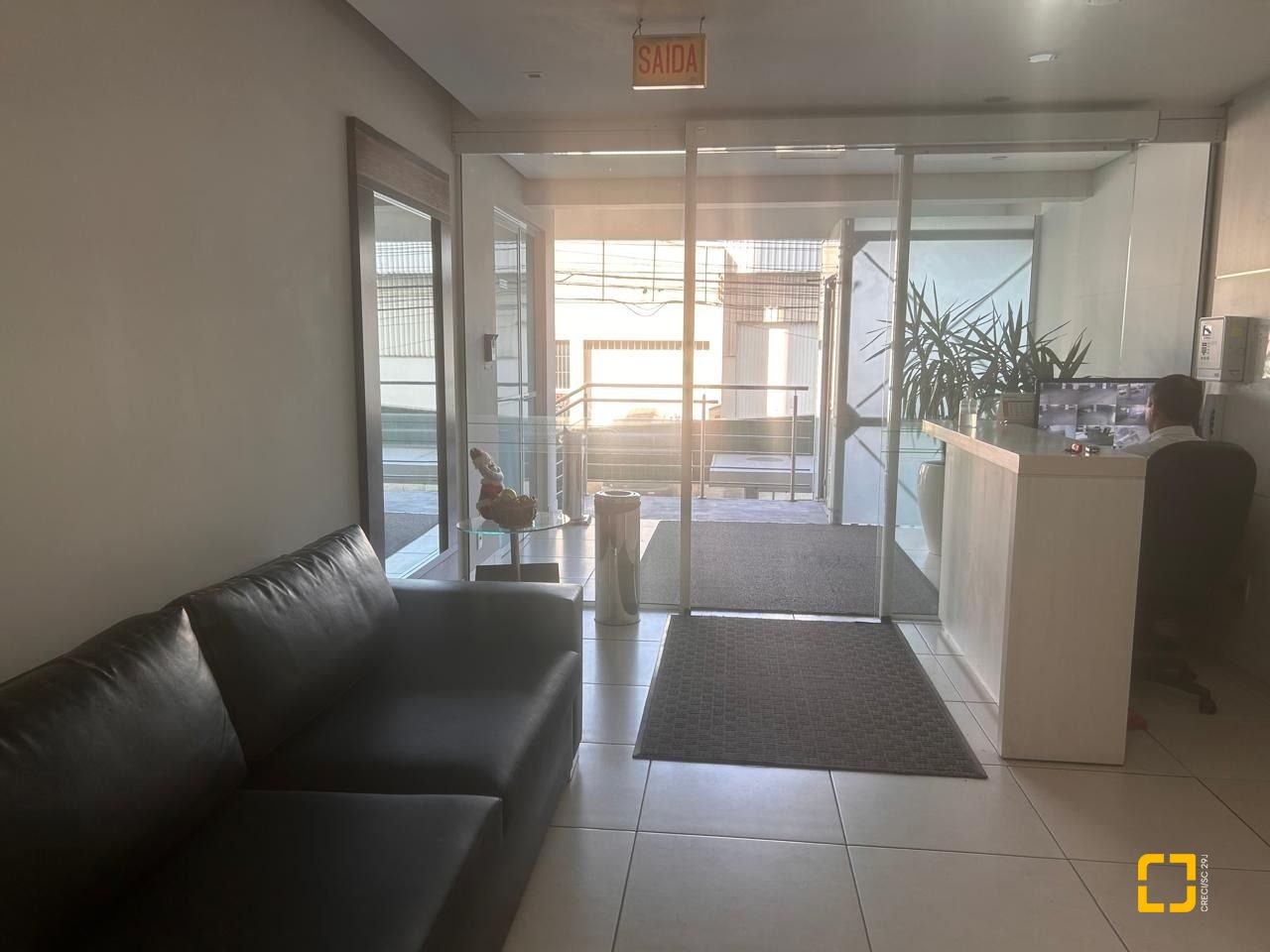 Apartamento com 85m², 3 quartos (sendo 1 suíte), 1 garagem, no bairro Kobrasol em São José