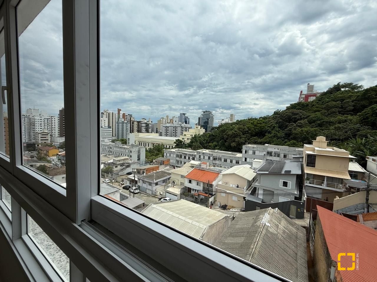 Studio com 40m², 1 quarto, 1 garagem, no bairro Centro em Florianópolis