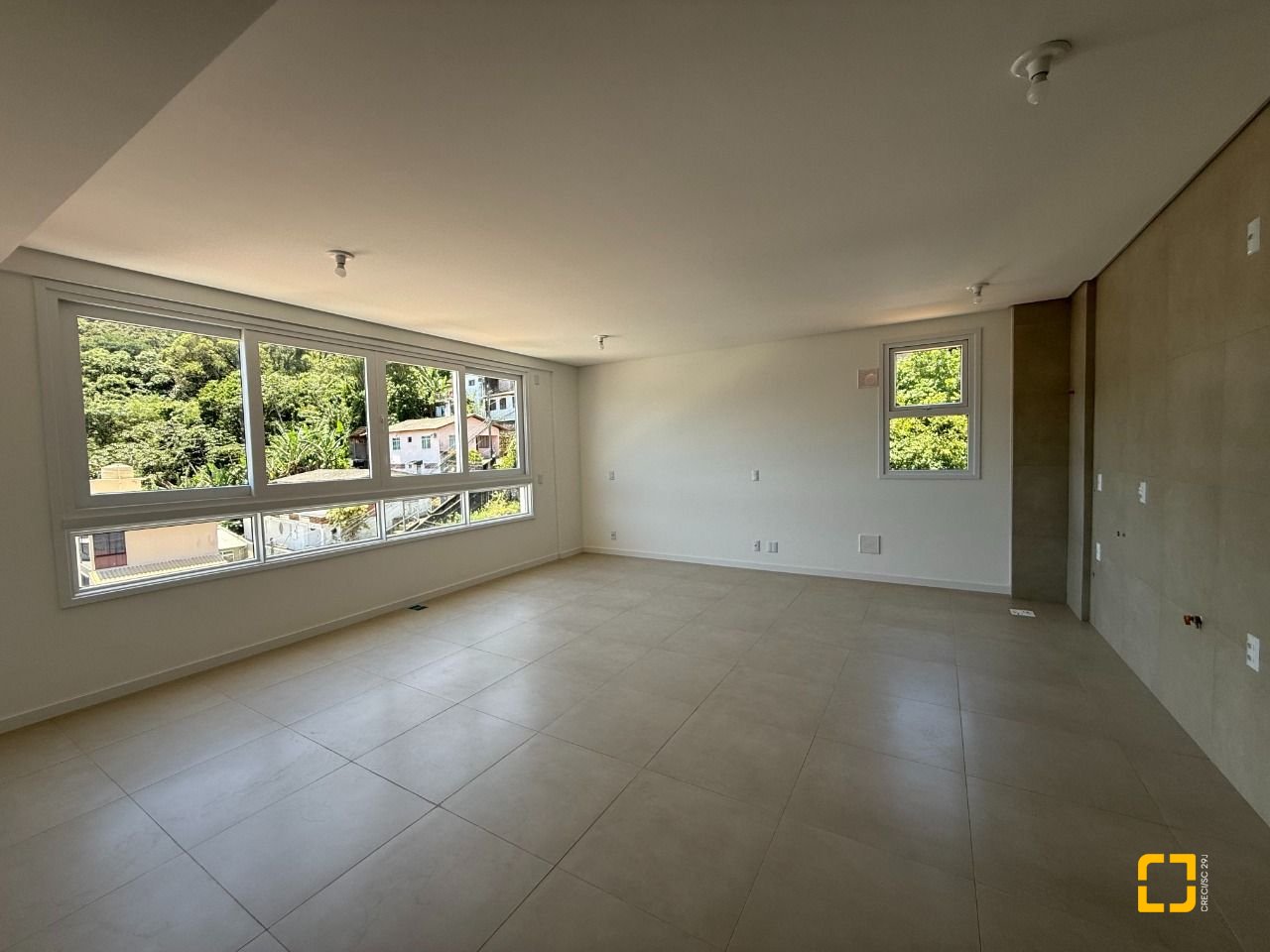 Studio com 40m², 1 quarto, 1 garagem, no bairro Centro em Florianópolis