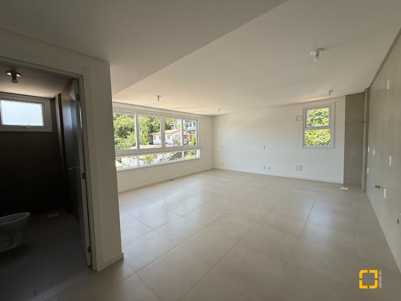 Studio com 40m², 1 quarto, 1 garagem, no bairro Centro em Florianópolis