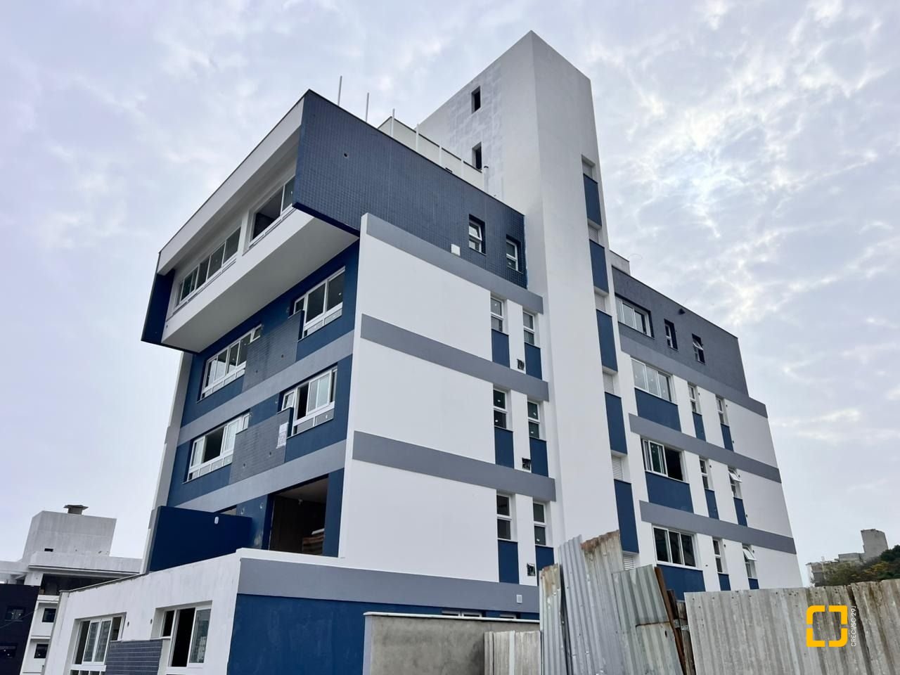 Studio com 40m², 1 quarto, 1 garagem, no bairro Centro em Florianópolis
