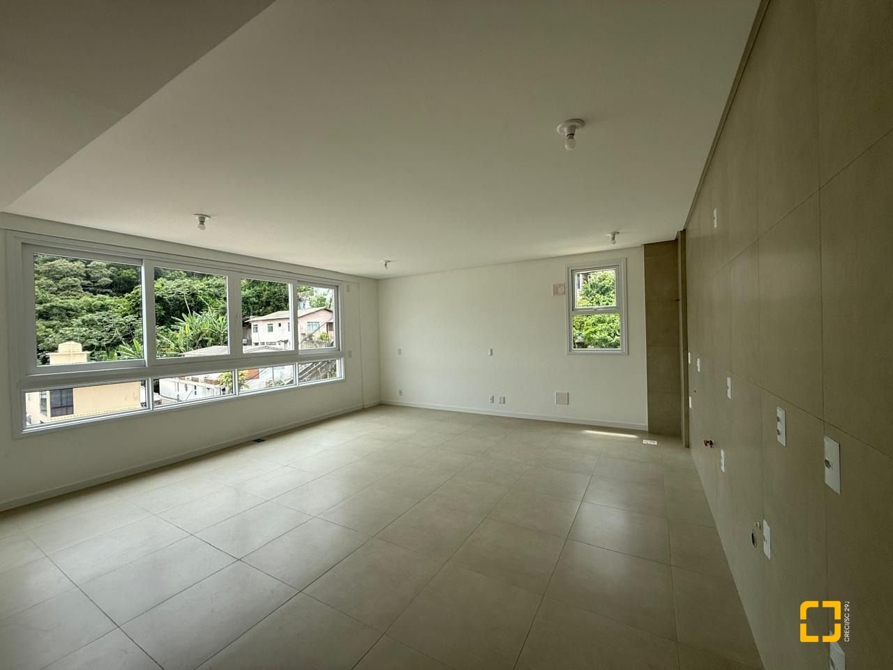 Studio com 40m², 1 quarto, 1 garagem, no bairro Centro em Florianópolis