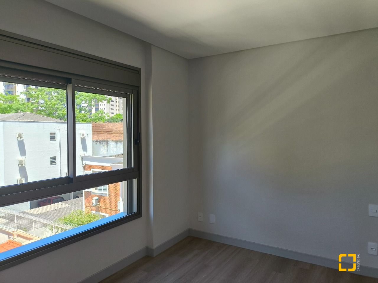 Apartamento com 122m², 6 quartos (sendo 3 suítes), 2 garagens, no bairro Centro em Florianópolis