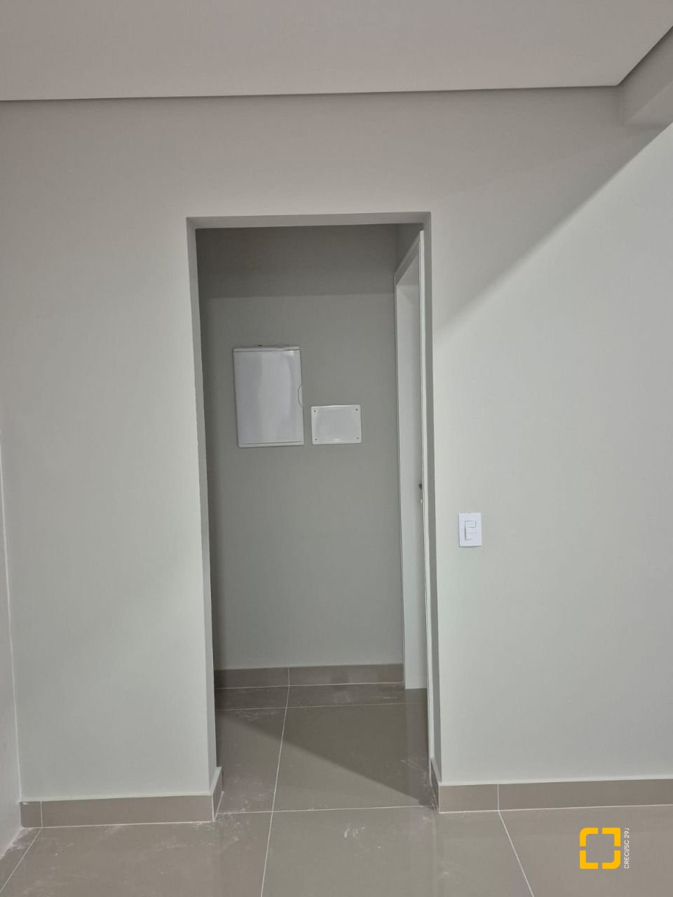 Casa com 113m², 3 quartos (sendo 1 suíte), 2 garagens, no bairro Forquilhas em São José