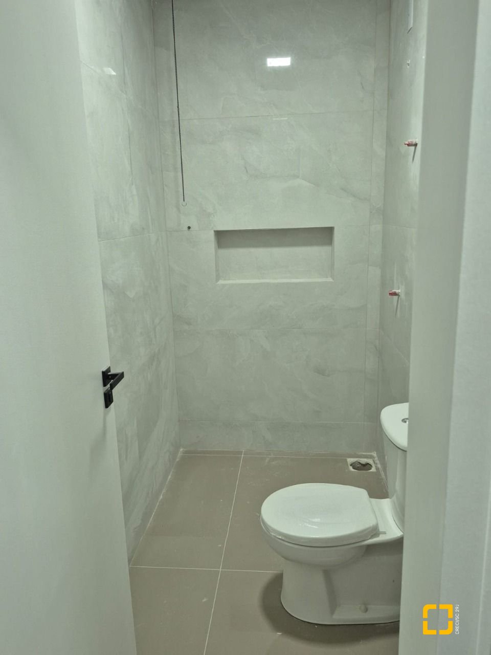 Casa com 113m², 3 quartos (sendo 1 suíte), 2 garagens, no bairro Forquilhas em São José