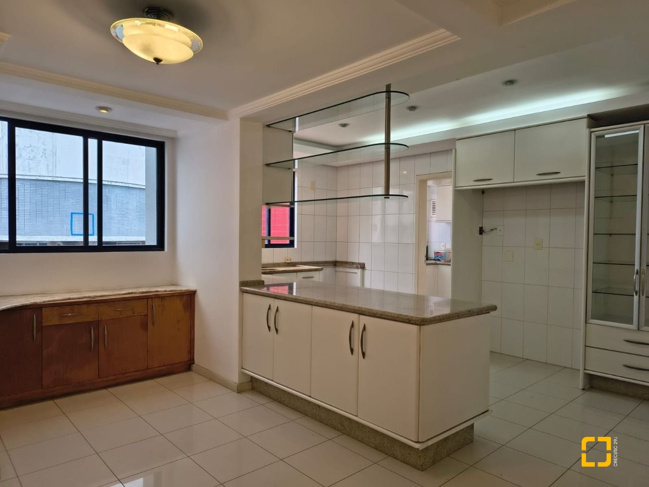 Cobertura com 459m², 4 quartos (sendo 2 suítes), 3 garagens, no bairro Campinas em São José