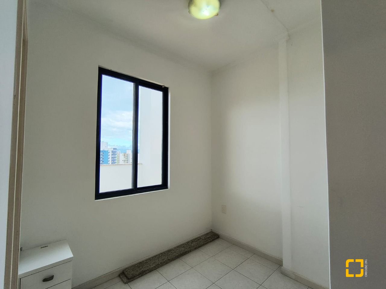 Cobertura com 459m², 4 quartos (sendo 2 suítes), 3 garagens, no bairro Campinas em São José