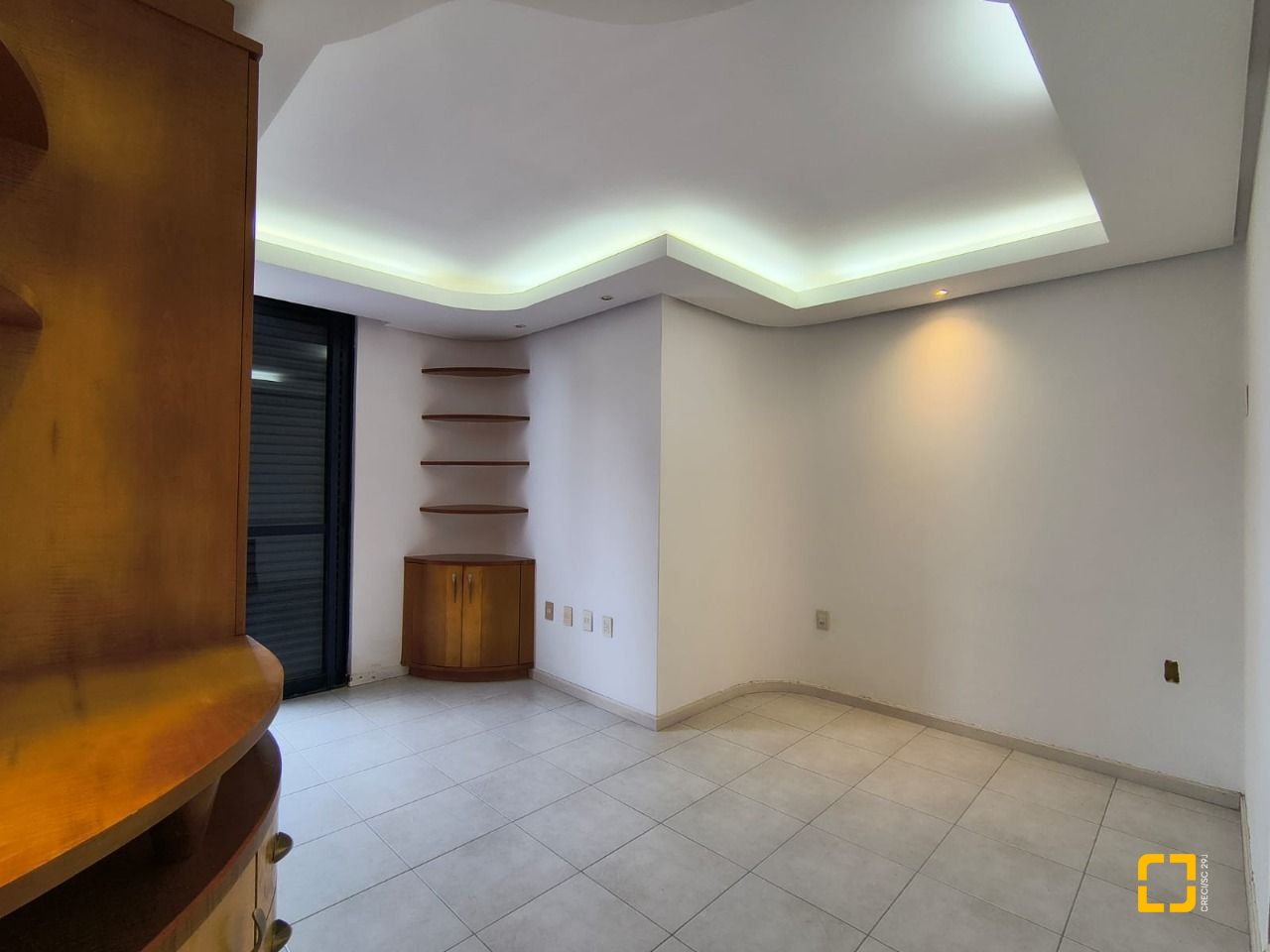 Cobertura com 459m², 4 quartos (sendo 2 suítes), 3 garagens, no bairro Campinas em São José