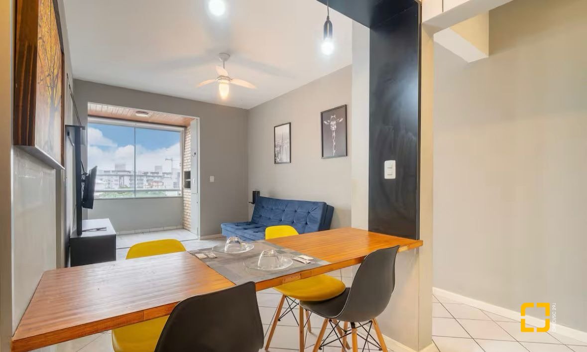 Apartamento com 47m², 2 quartos (sendo 1 suíte), no bairro Ingleses do Rio Vermelho em Florianópolis