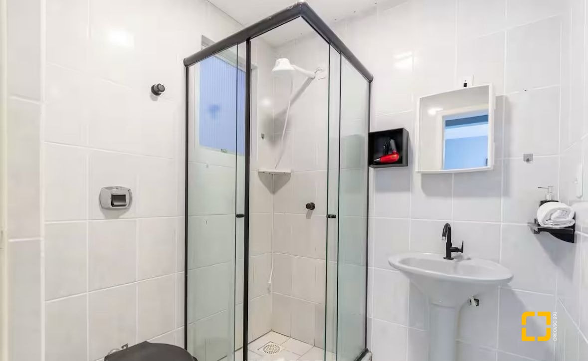 Apartamento com 47m², 2 quartos (sendo 1 suíte), no bairro Ingleses do Rio Vermelho em Florianópolis